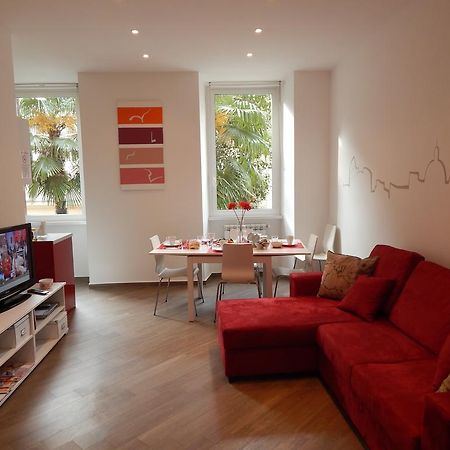 Red Flat In Rome Apartment ห้อง รูปภาพ